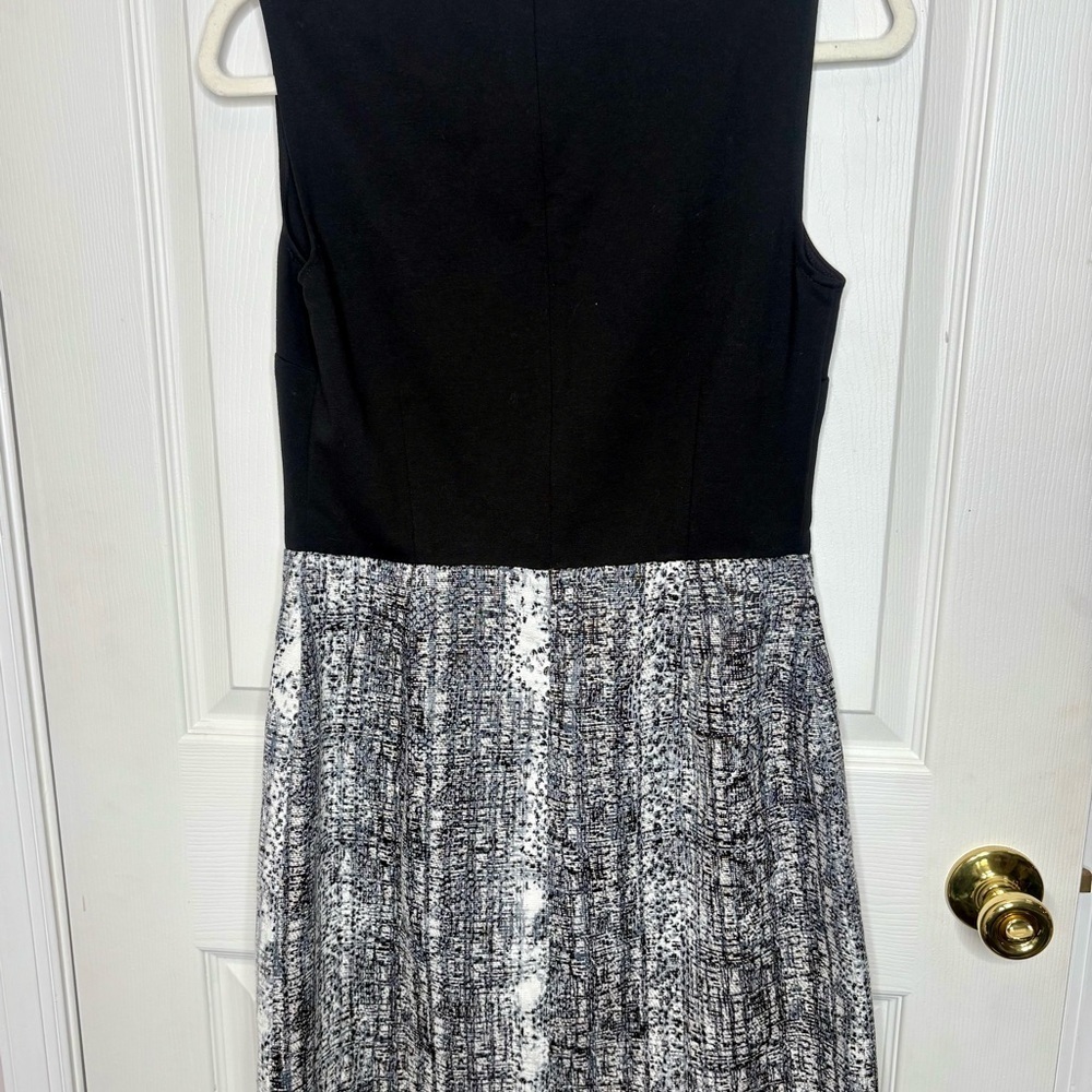 LOFT Black & Gray Textured Sheath‎ Dress Sleeveless Work Office Chic Modern Sz 6 - Picture 4 of 4